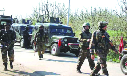 जम्मू-कश्मीर : सोपोर मुठभेड़ में दो आतंकी ढेर, एक नागरिक और दो सैनिक भी घायल